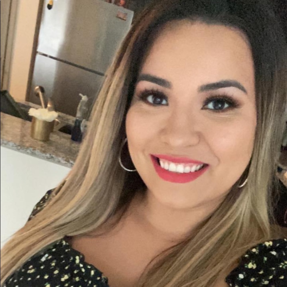 Meet your Posher, Vanessa